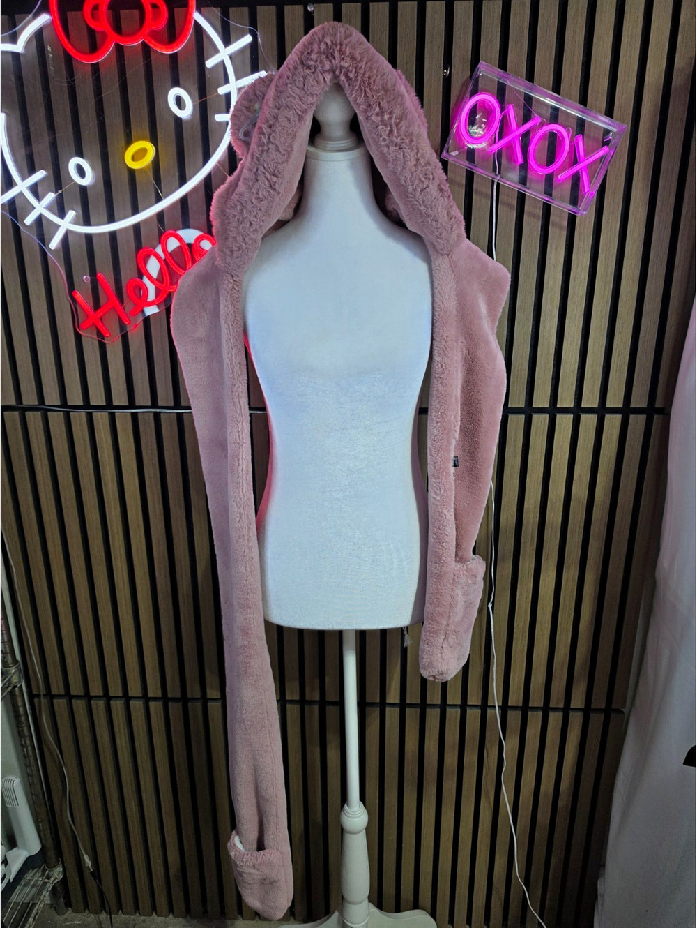 Women’s(Girls) Pink Faux Fur Hooded Scarf Wrap Solid Polyester Fall Winter